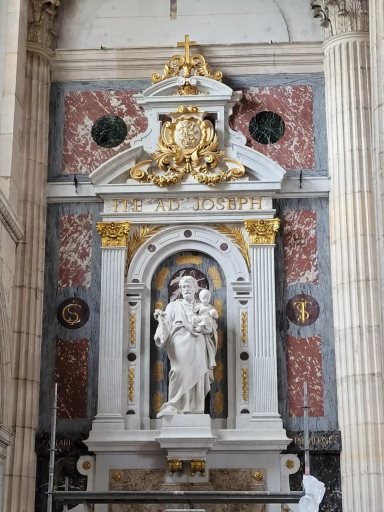 autel-st-joseph-pelerins-notre-dame-de-boulogne-sur-mer-basilique